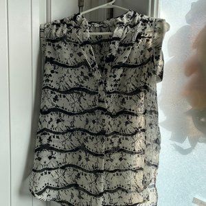 Sleeveless Black and White top